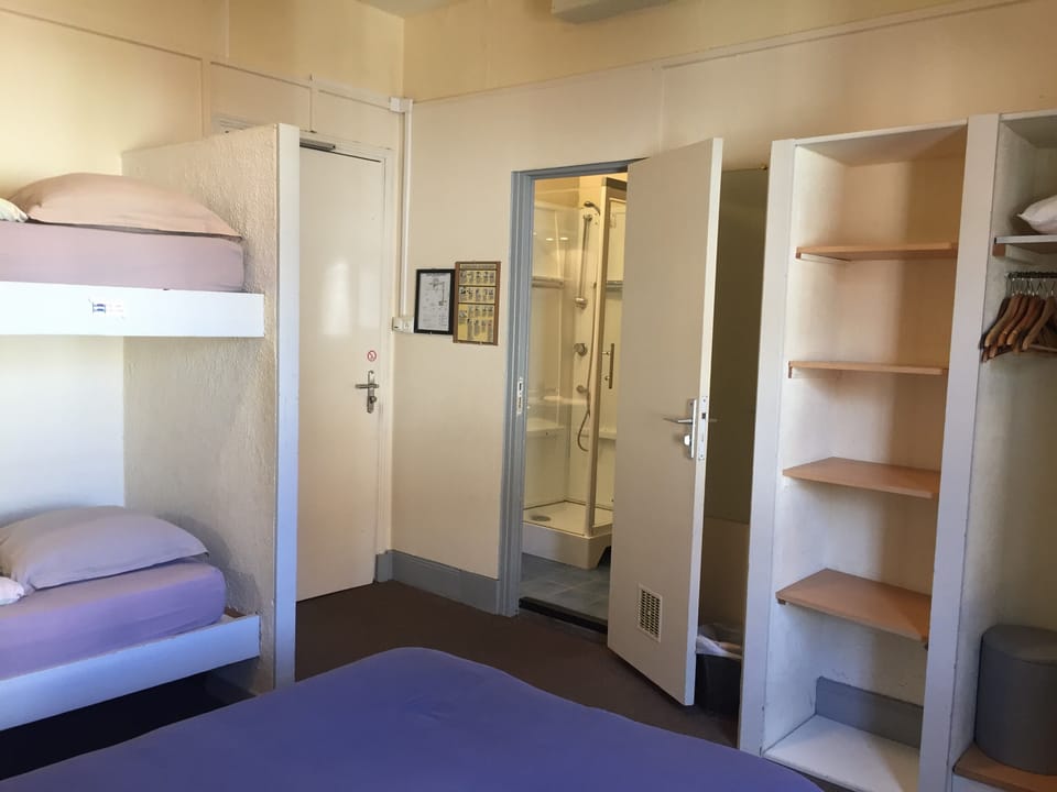 Standard Triple Room | Bathroom | Shower, toilet paper