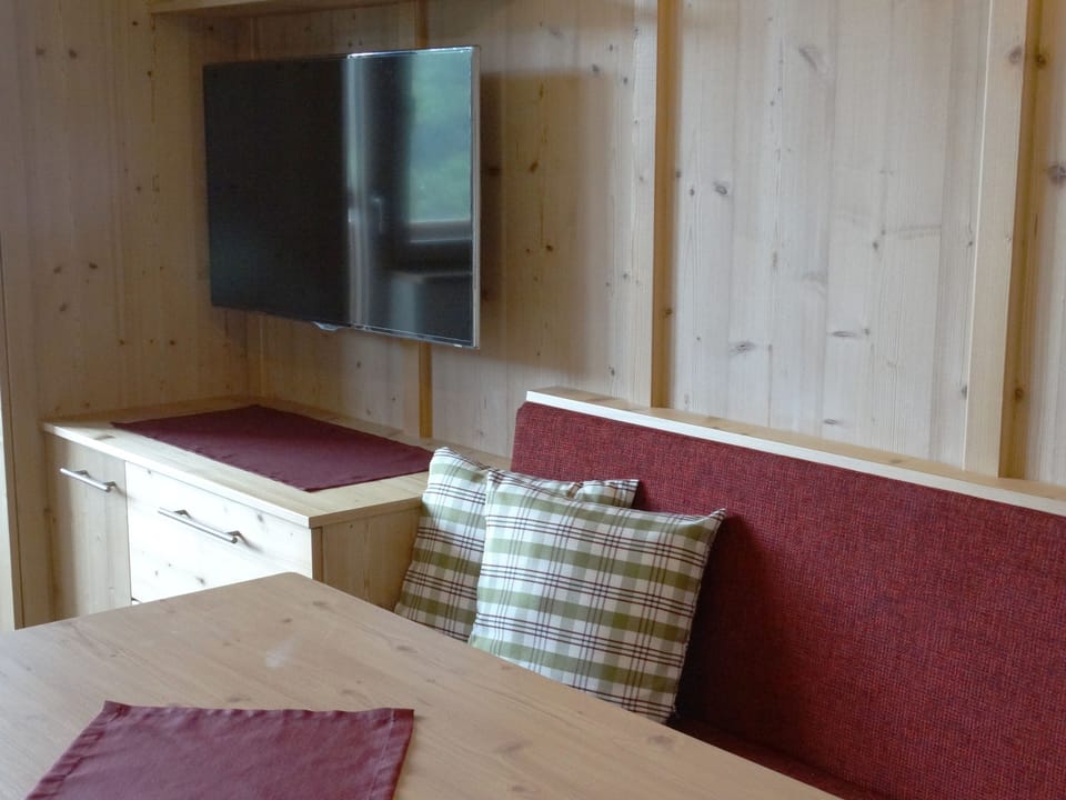 Studio | In-room dining