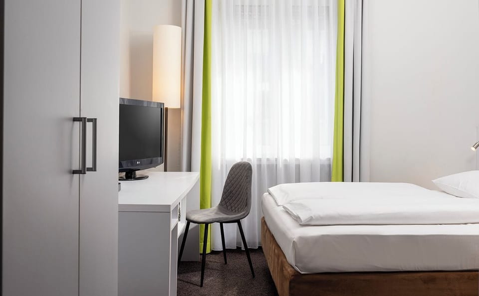 Wyndham Garden Düsseldorf City Centre Königsallee Hotel in Neuss