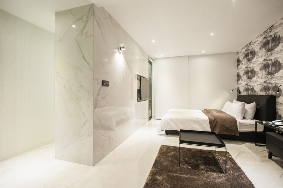 Deluxe Room | Premium bedding, memory foam beds, blackout drapes, soundproofing