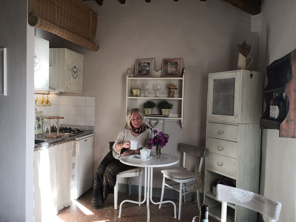 Romantic Studio, Vineyard View, Tower | Living area