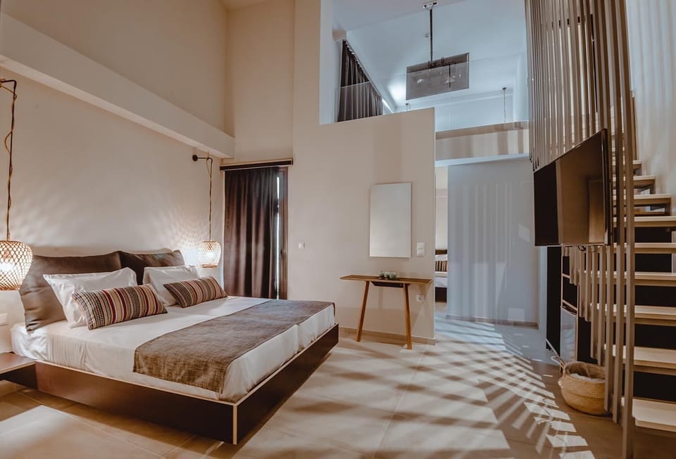 Maisonette 3 Bedrooms | Premium bedding, in-room safe, blackout drapes, soundproofing
