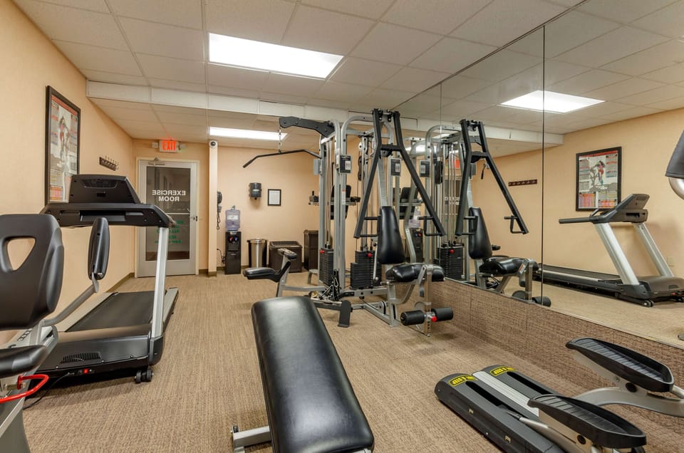 Best Western Plus Inn at Hunt Ridge Hotel in Rockbridge County