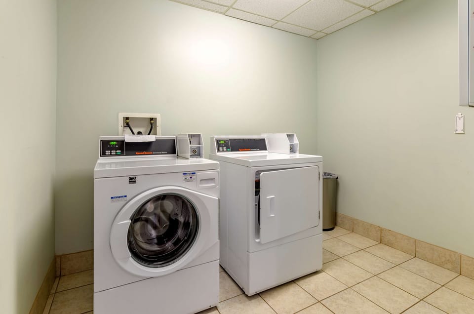 Best Western Plus Inn at Hunt Ridge Hotel in Rockbridge County