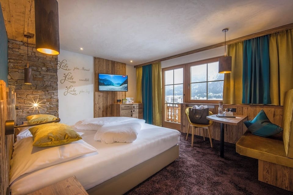 Superior Double Room, Non Smoking, Balcony | In-room safe, iron/ironing board, free WiFi, bed sheets