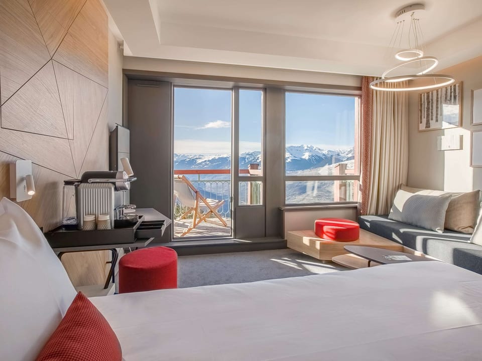 Premium bedding, Select Comfort beds, in-room safe, desk