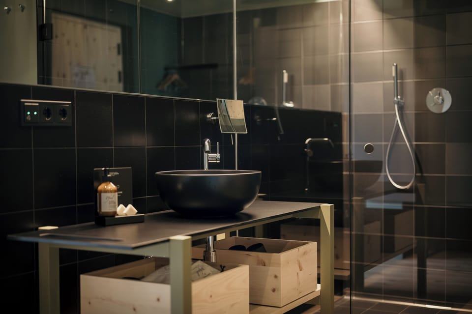 Superior Suite | Bathroom | Hair dryer, bathrobes, slippers, bidet