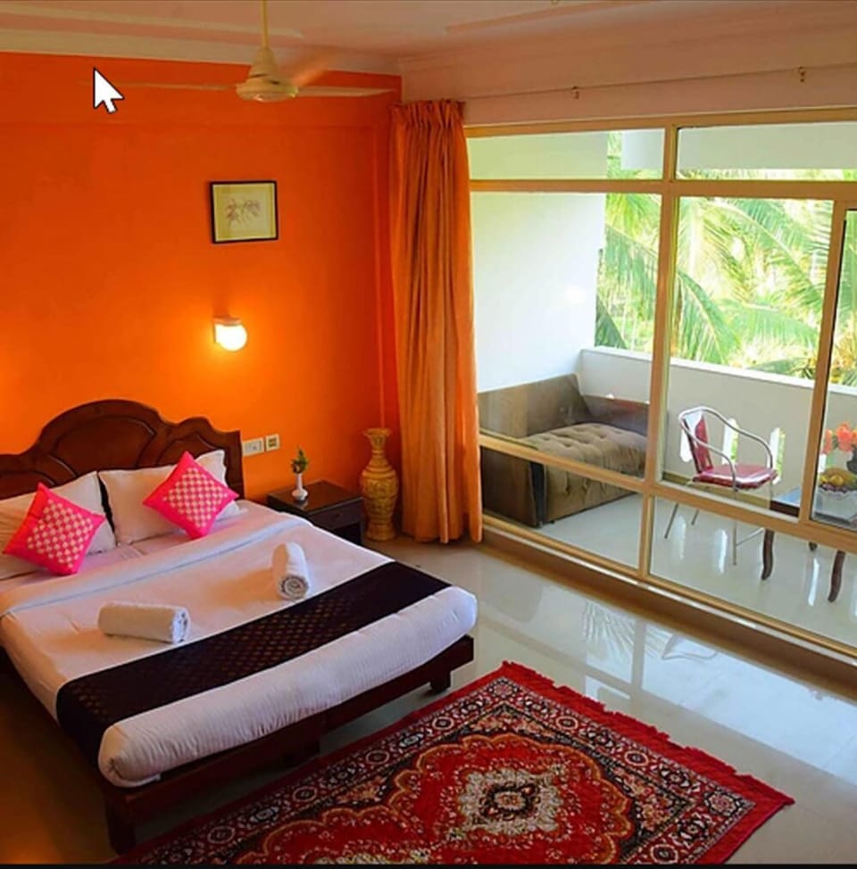 Deluxe Double Room, Garden View | Premium bedding, desk, free WiFi, bed sheets
