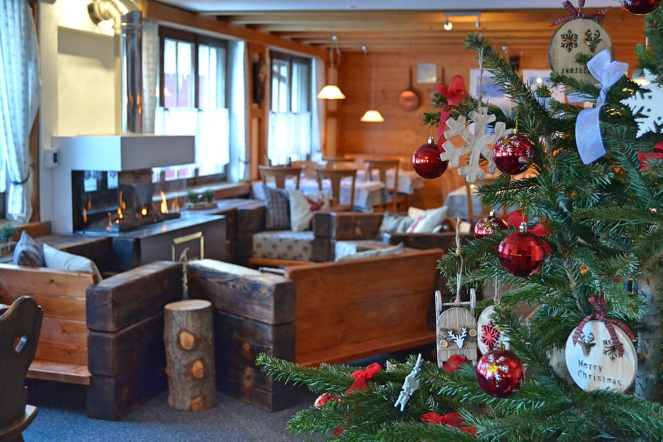 Mountain Lodge Sedrun Hotel in Canton of Grisons