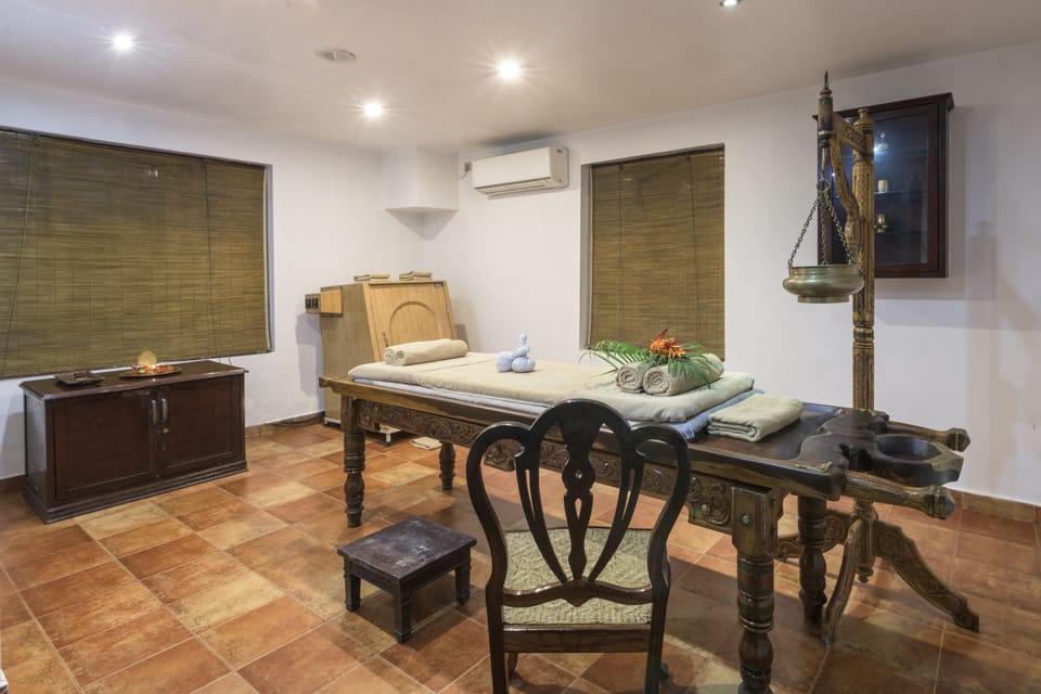 Club Mahindra Ashtamudi Hotel in Kerala
