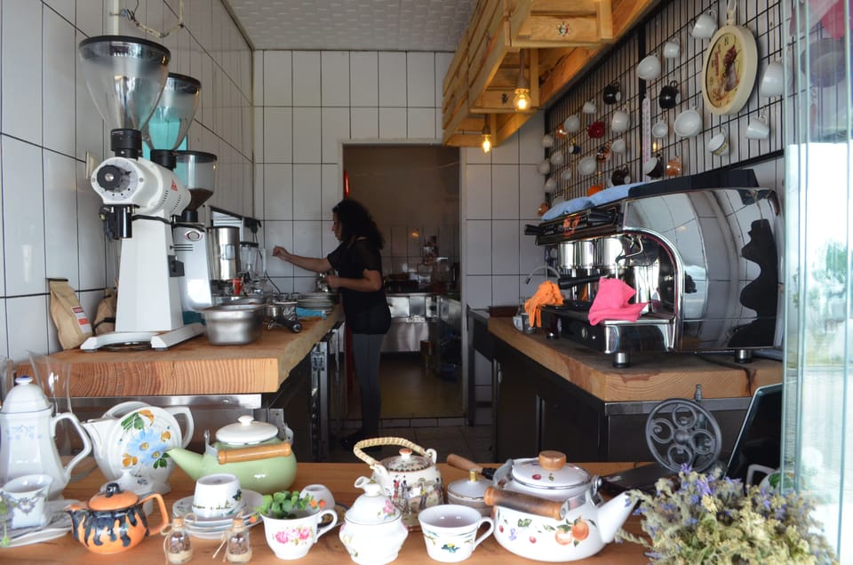 Coffee shop