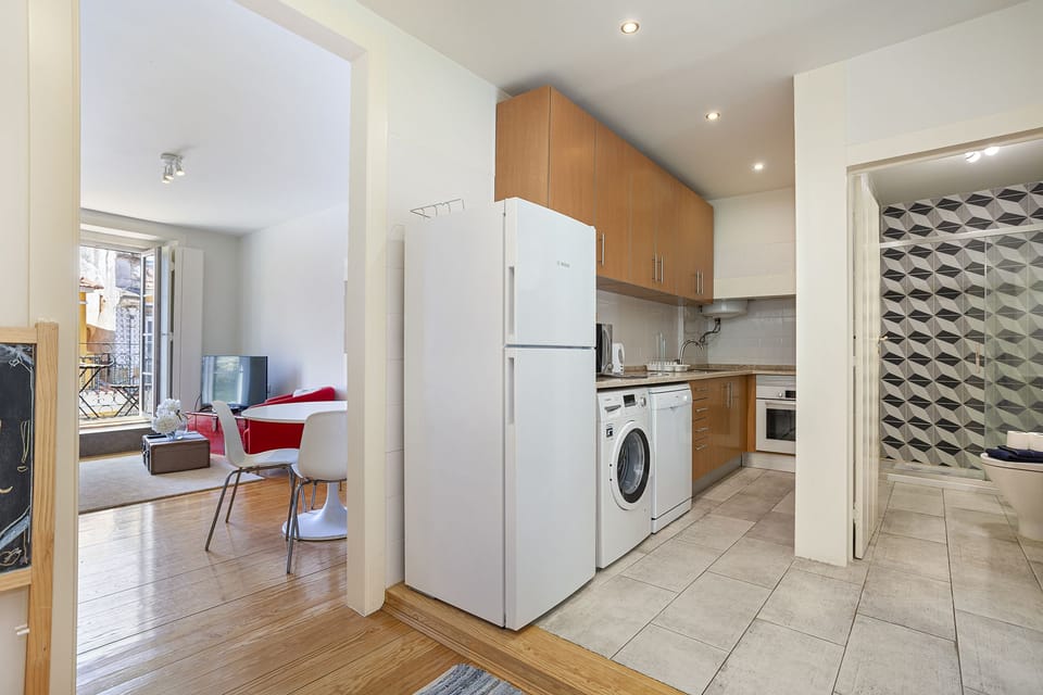 Standard Apartment, 2 Bedrooms, Balcony, City View | Private kitchen | Full-size fridge, microwave, oven, stovetop