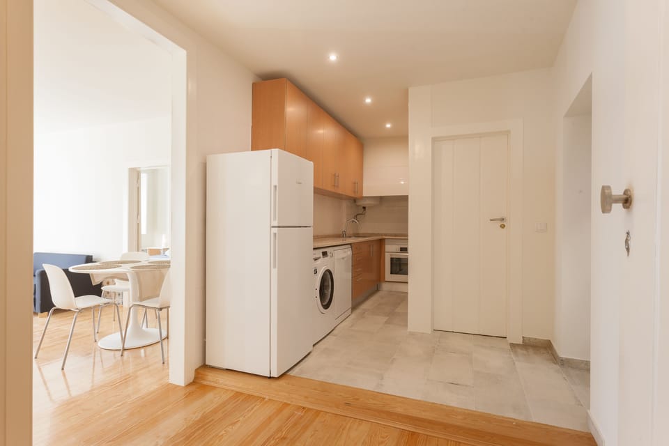 Standard Apartment, 2 Bedrooms, Balcony, City View | Private kitchen | Full-size fridge, microwave, oven, stovetop