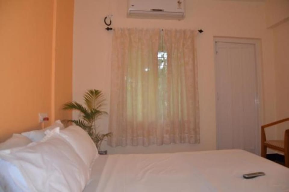 Standard Room (AC) | Desk, free WiFi, bed sheets