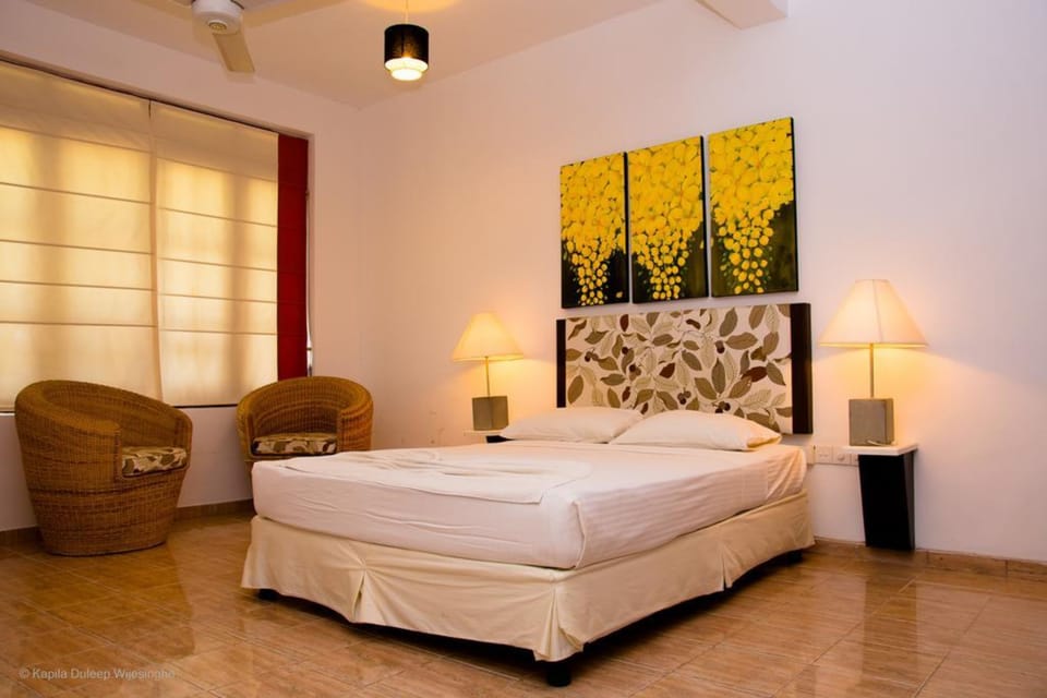 Deluxe Double Room | 1 bedroom, premium bedding, minibar, in-room safe