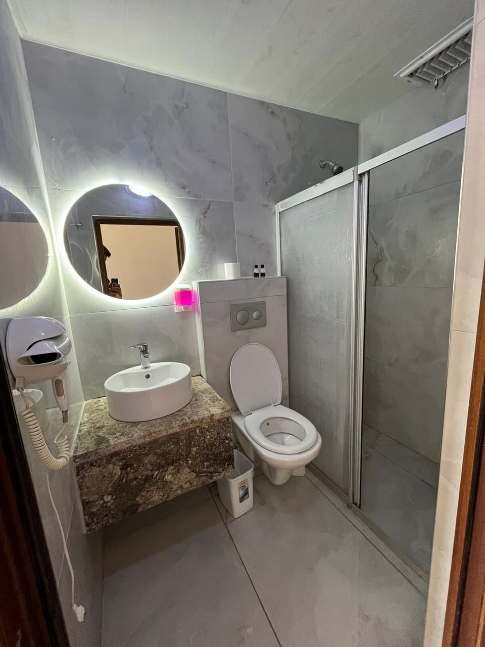Standard Twin Room, 1 Bedroom, Air conditioning, Sea View | Premium bedding, desk, blackout drapes, soundproofing