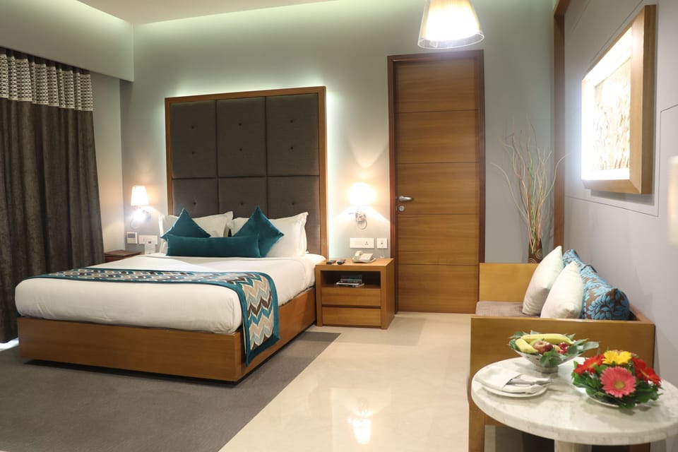 1 bedroom, in-room safe, desk, blackout drapes