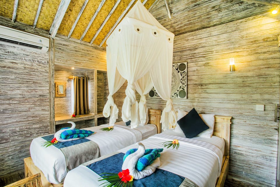 Standard Twin Room | In-room safe, desk, free WiFi, bed sheets