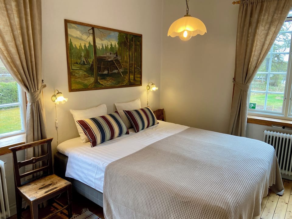 Comfort Double Room, 1 King Bed, Garden View | Blackout drapes, iron/ironing board (on request), WiFi (free)