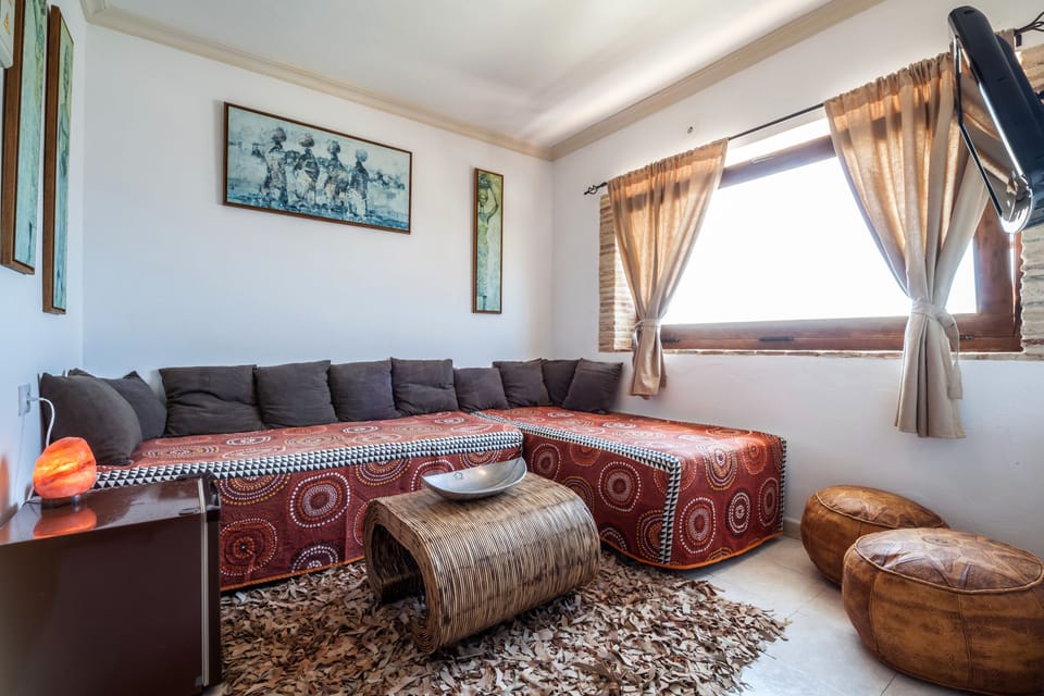 Family Room | 18 bedrooms, free WiFi, bed sheets
