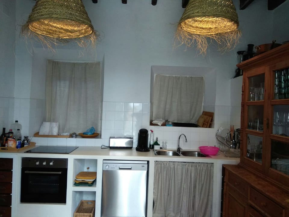 Economy Apartment, 2 Bedrooms, Ground Floor | Private kitchen | Full-size fridge, oven, espresso maker, coffee/tea maker
