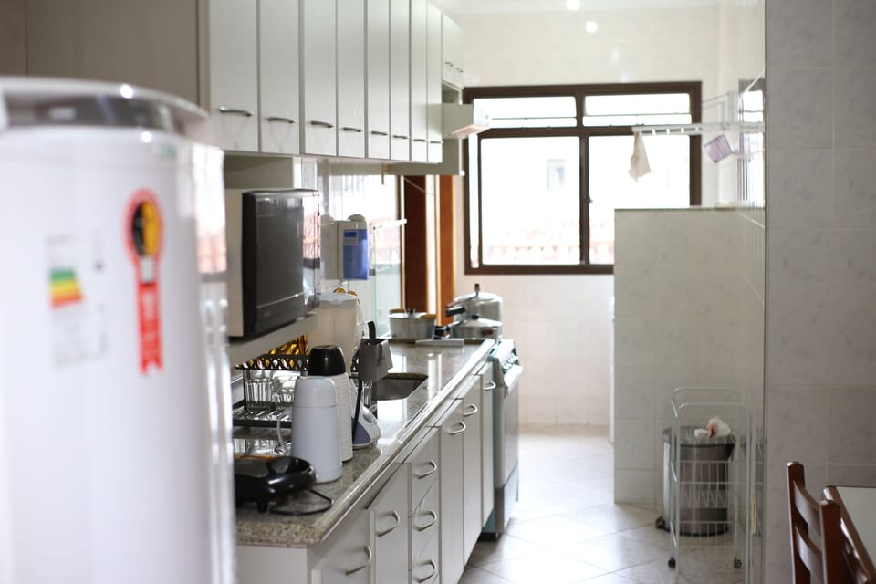 Family Apartment | Private kitchen | Fridge, microwave, oven, coffee/tea maker