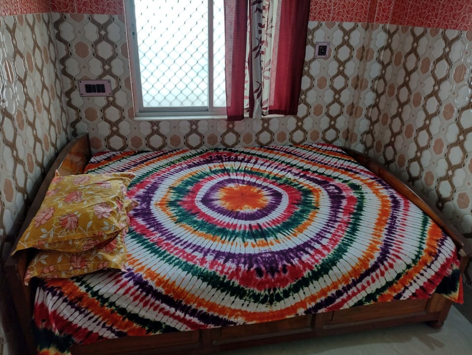 Basic Room, 1 Double Bed | 1 bedroom, free WiFi