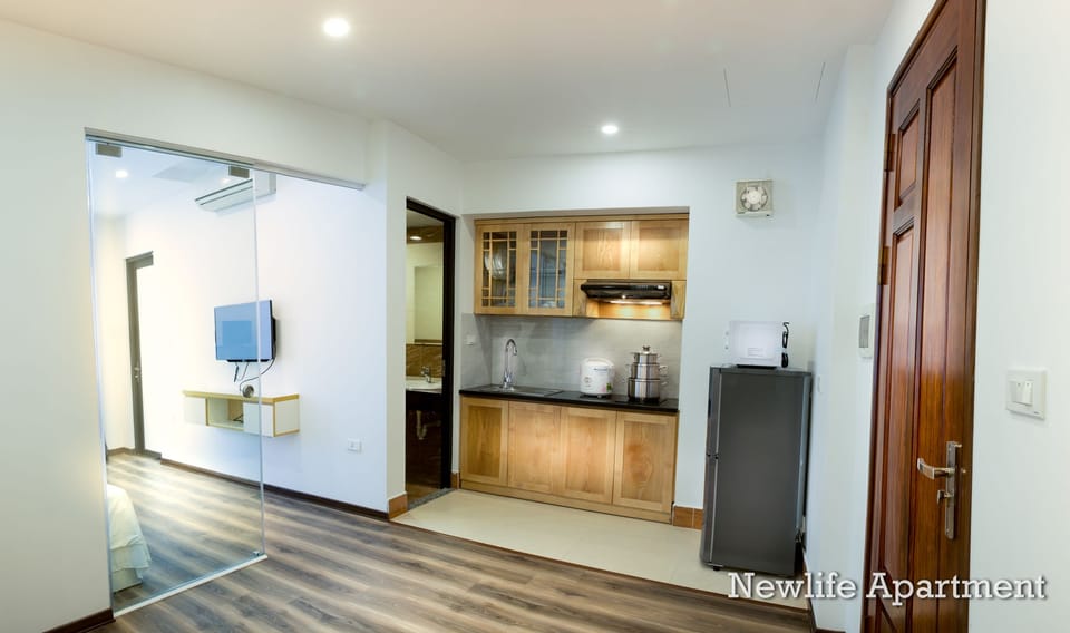 Apartment, 1 Bedroom | Private kitchenette | Fridge, microwave, stovetop, electric kettle
