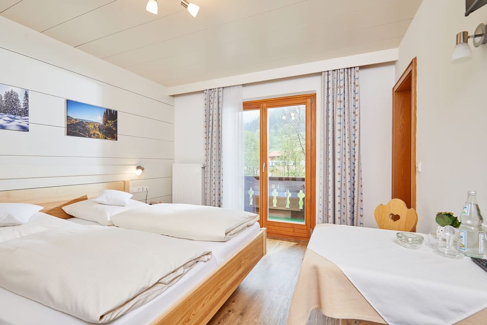 Standard Double Room | Private kitchen | Electric kettle