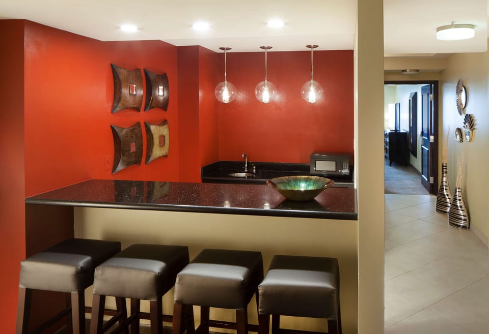Suite, 1 Bedroom | Premium bedding, in-room safe, desk, blackout drapes