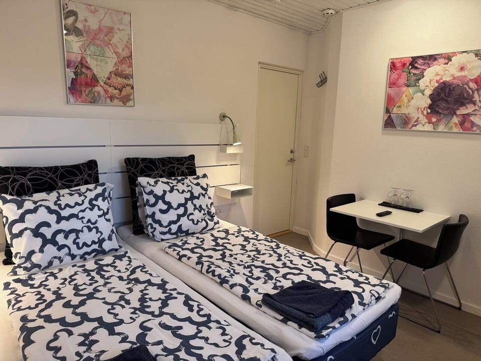 Standard Double Room, Private Bathroom | Hypo-allergenic bedding, individually decorated, individually furnished