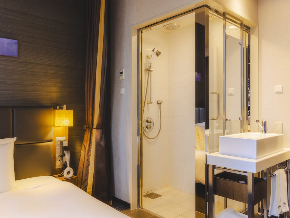 Free toiletries, hair dryer, slippers, bidet