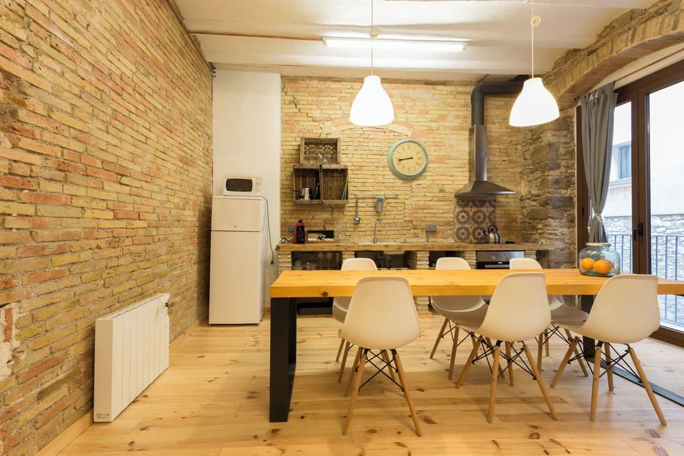 Standard Apartment, 3 Bedrooms, Private Pool, Ground Floor (Para bicicletas) | Private kitchen | Full-size fridge, microwave, oven, stovetop