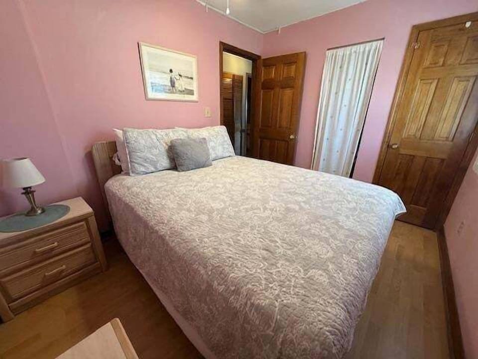 Condo, 3 Bedrooms | 3 bedrooms, iron/ironing board, free WiFi
