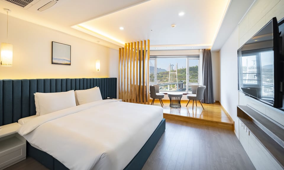 Presidential Suit Ocean1 (Free Swimming Pool Access / Lowest Price Purchase for Cruise & Art Land) | Premium bedding, blackout drapes, soundproofing, WiFi