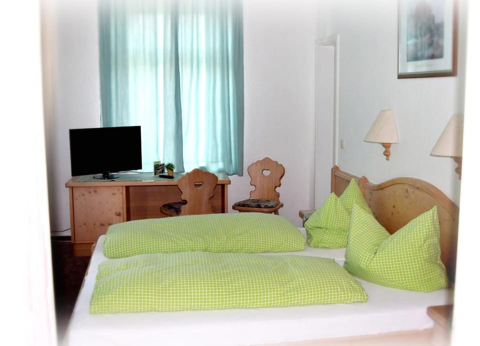 Desk, rollaway beds, free WiFi, bed sheets