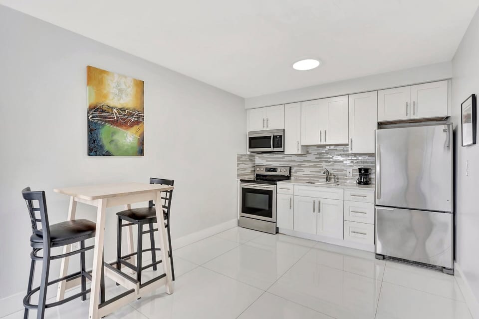 Efficiency | Living area | TV, pay movies