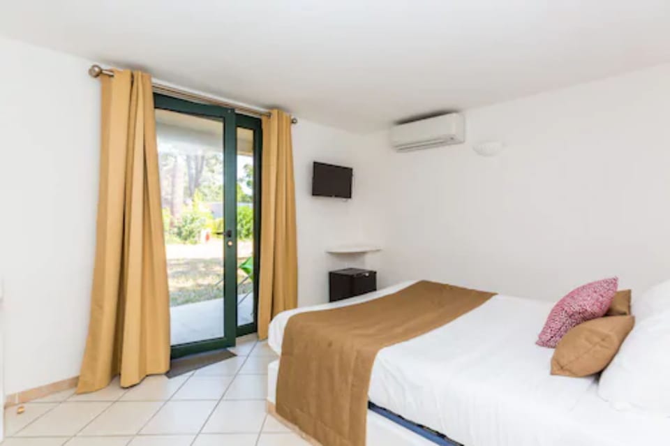 Superior Double Room | Premium bedding, minibar, desk, soundproofing