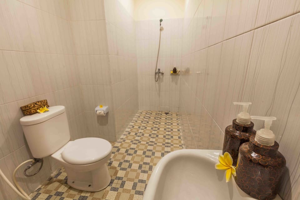 Free toiletries, towels