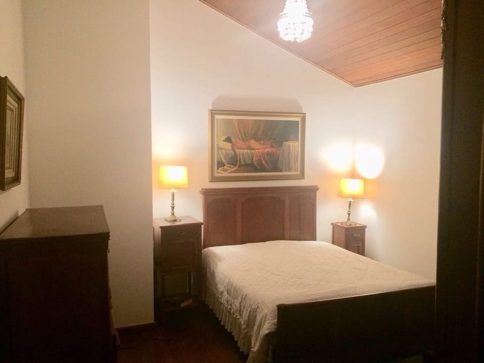 House, 3 Bedrooms, Balcony | 1 bedroom, minibar, individually decorated, desk