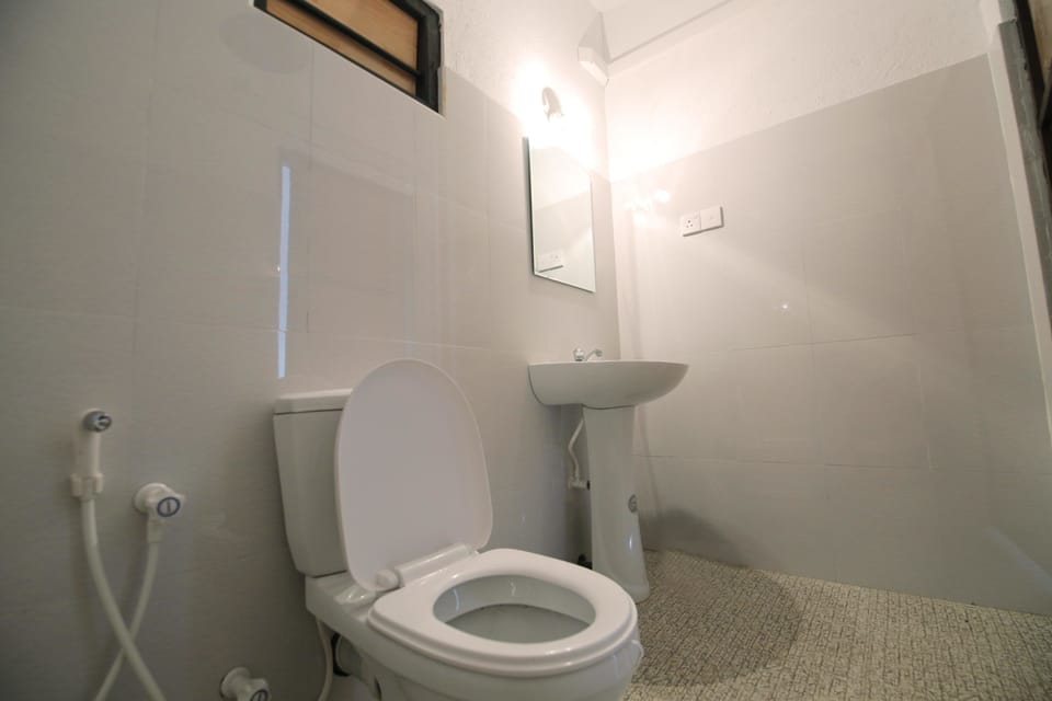 Family Room, Ocean View | Bathroom | Shower, free toiletries, hair dryer, bidet