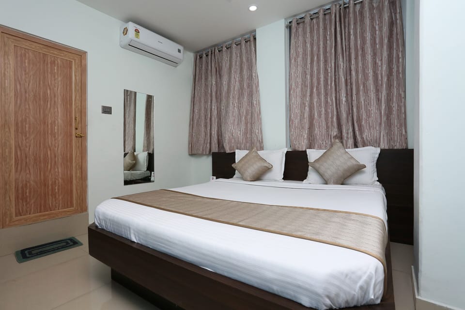 Double or Twin Room | WiFi (free), bed sheets