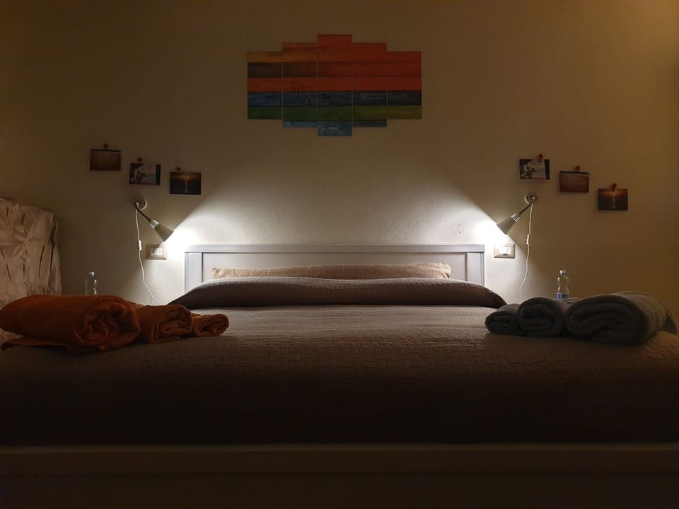 Double Room, Private Bathroom, Mountain View (Teo) | Interior detail