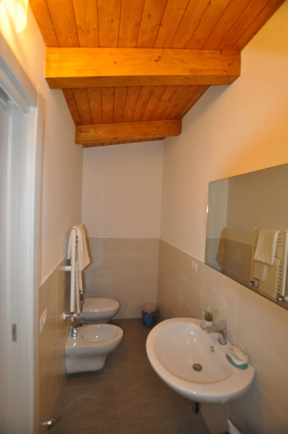 Romantic Double Room, Terrace | Bathroom | Shower, rainfall showerhead, free toiletries, hair dryer