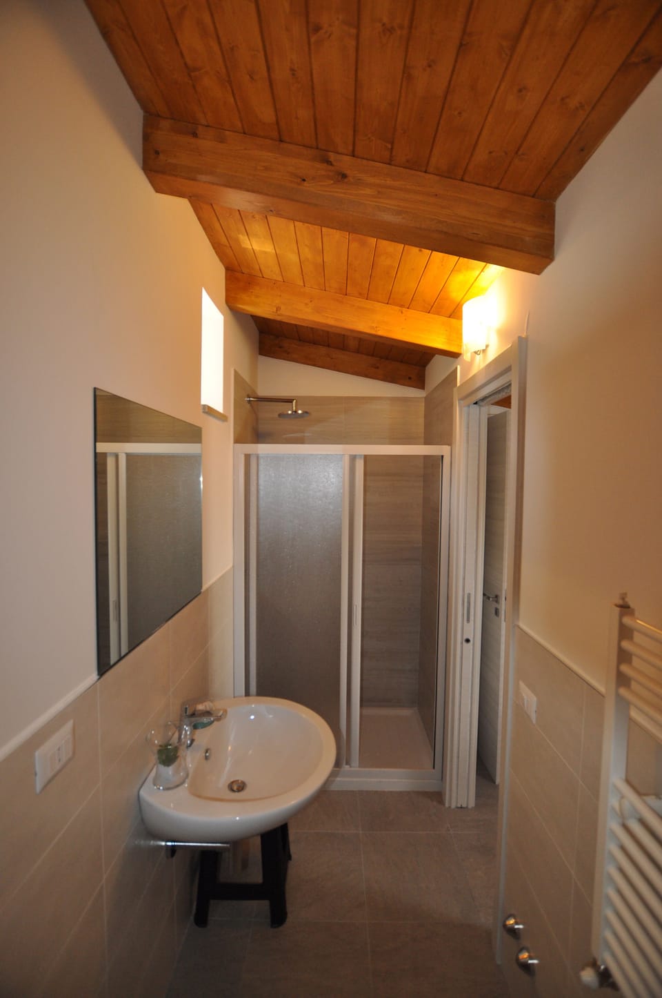 Romantic Double Room, Terrace | Bathroom | Shower, rainfall showerhead, free toiletries, hair dryer