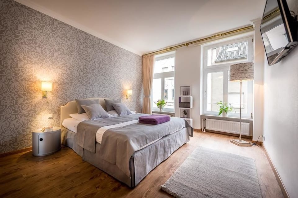Single Room | Desk, free WiFi, bed sheets
