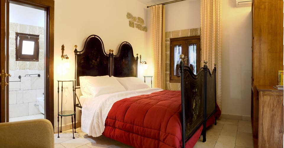 Deluxe Room, Terrace | Minibar, desk, soundproofing, free WiFi