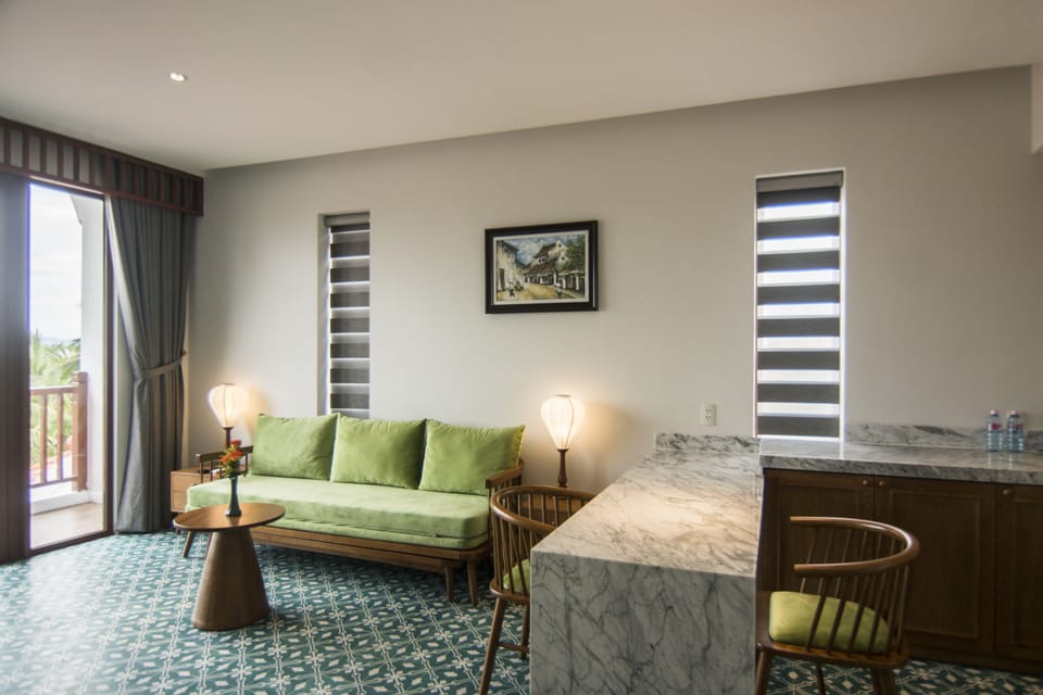 Family Room | Living area | Flat-screen TV