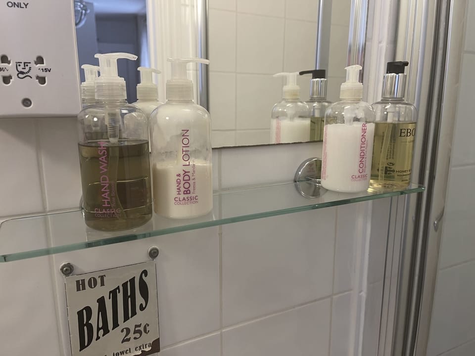 Comfort Single Room, Ensuite (room no 2) | Bathroom