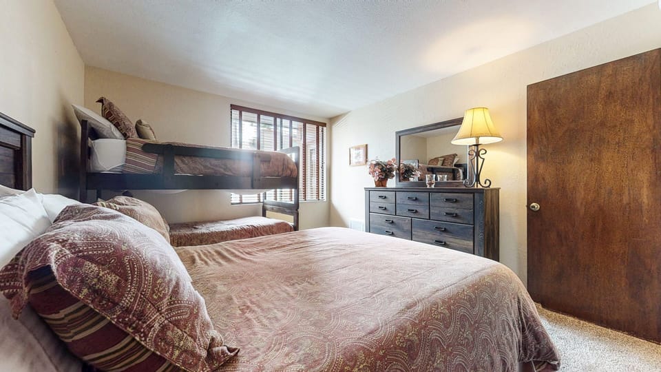 Condo, 1 Bedroom | 1 bedroom, free WiFi